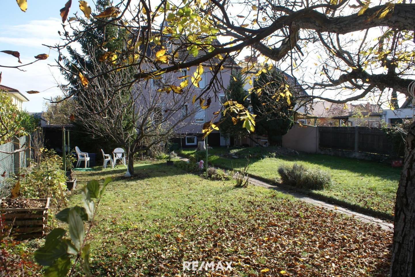 <b>Investition in die Zukunft! Mehrfamilienhaus in Nähe zum Zehnerviertel!</b>