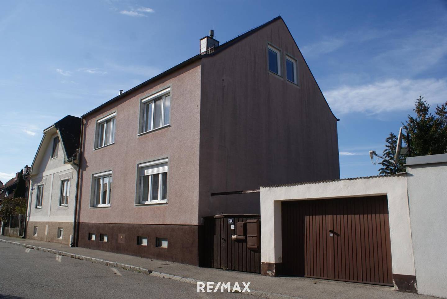 <b>Investition in die Zukunft! Mehrfamilienhaus in Nähe zum Zehnerviertel!</b>