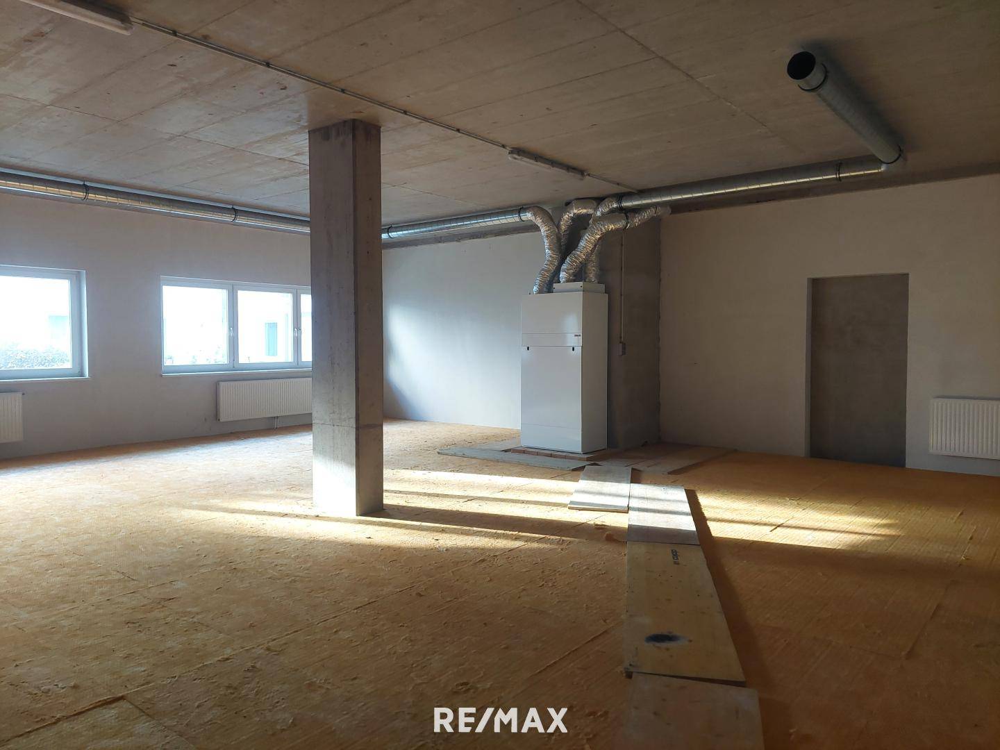 Zentrale Ordination in Hofstetten - 147 m² Edelrohbau, Praxisfläche