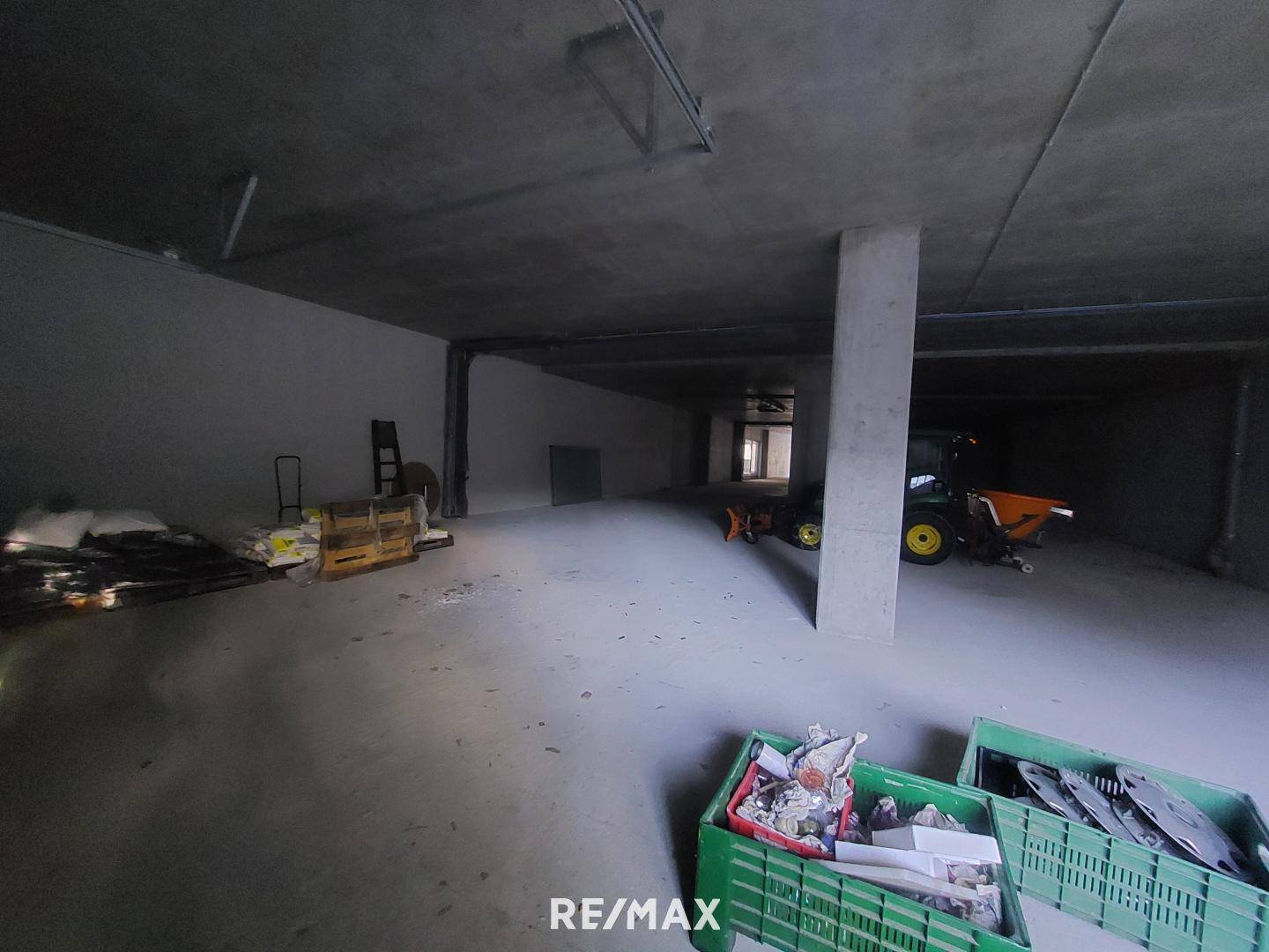 Geschäftslokal in Hofstetten – 539 m² Nutzfläche, Erdgeschoss