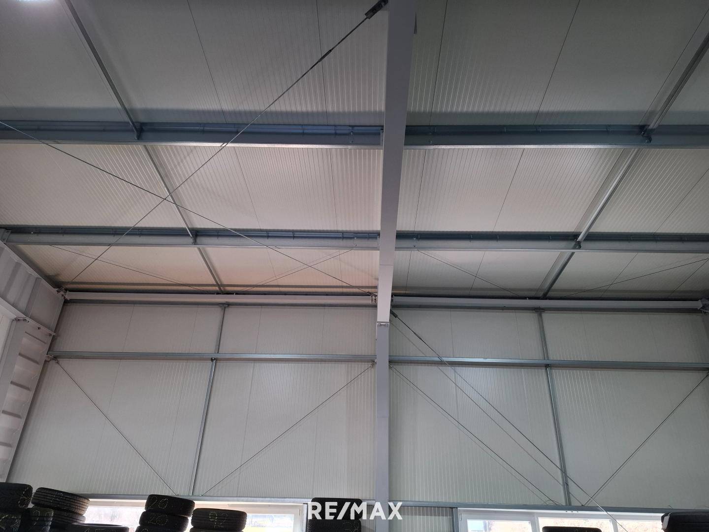 Gewerbehalle nahe Autobahn St. Pölten Süd, 200 m², 5,50 m hoch