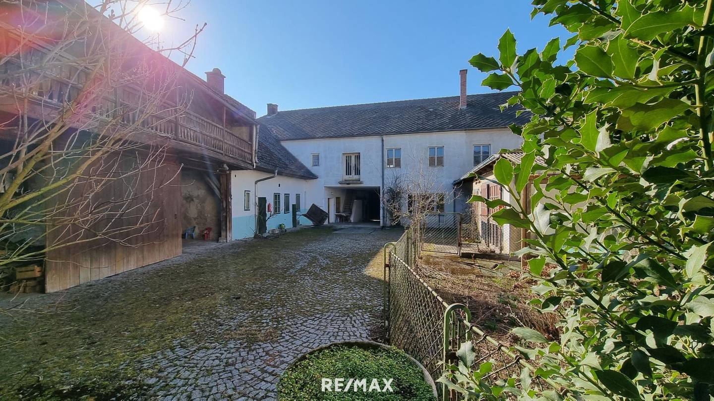 Mehrfamilienhaus in Wimpassing an der Pielach mit 8 Zimmer & Potenzial