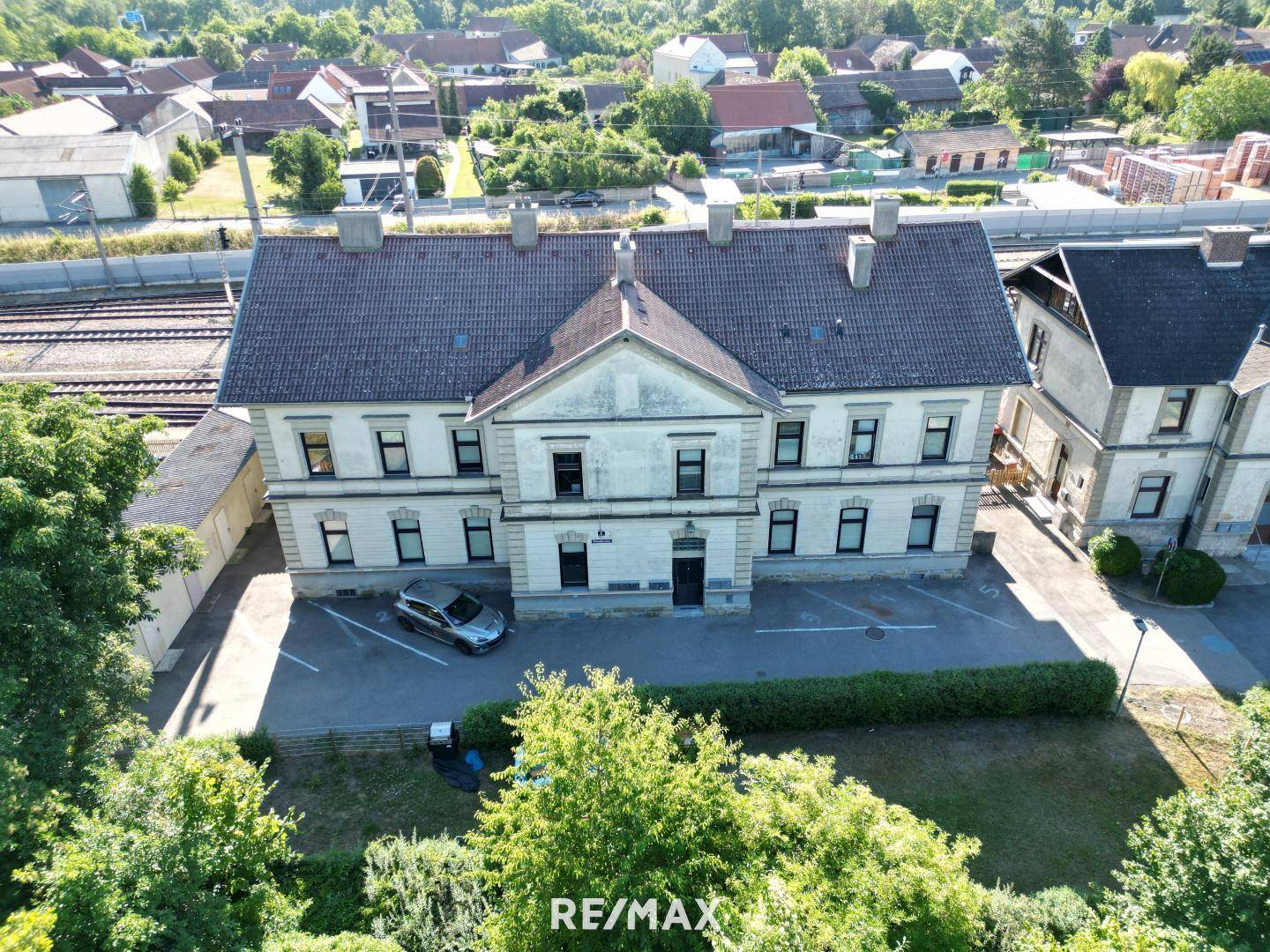 Zinshaus am Bahnhofplatz in Herzogenburg – 9 Wohneinheiten vermietet