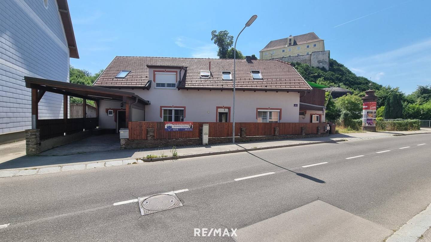 Mehrfamilienhaus in Ochsenburg nahe St. Pölten – zwei Wohnungen, Terrassen