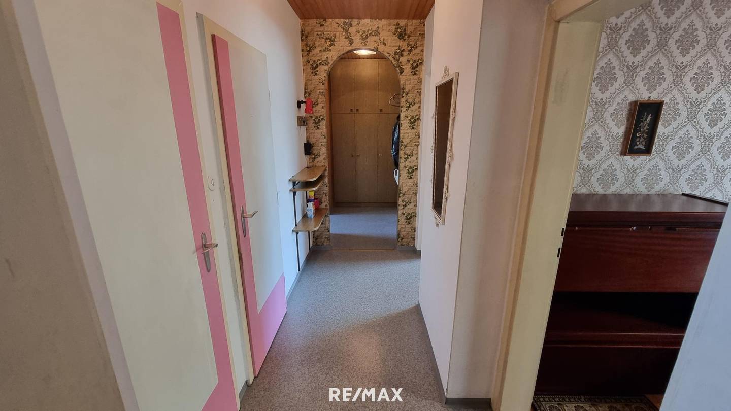 Einfamilienhaus mit Garten in Spratzern - Wohnfläche 121 m² Garage