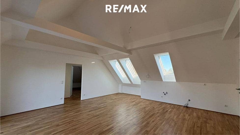 Top floor apartment new build terrace elevator