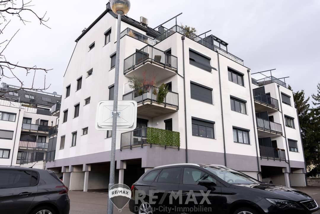 2 Zimmer Wohnung im Stadtzentrum mit Balkon und Garage