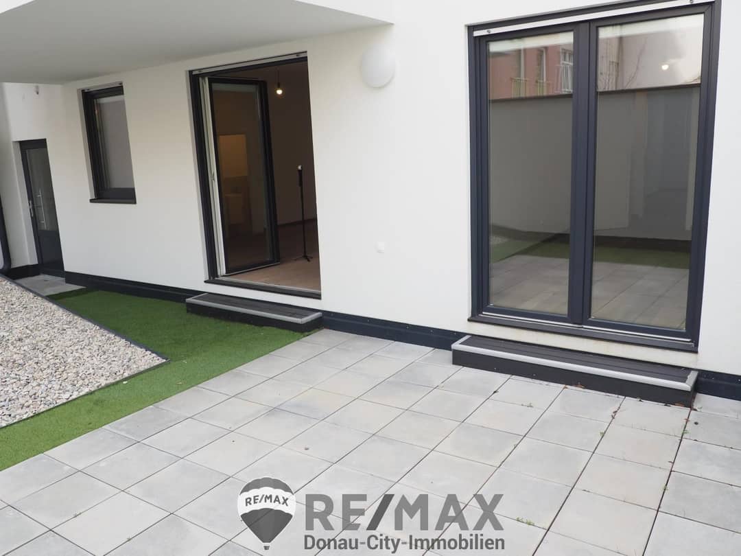 Wohnung mit Terrasse und Gartenanteil Erstbezug