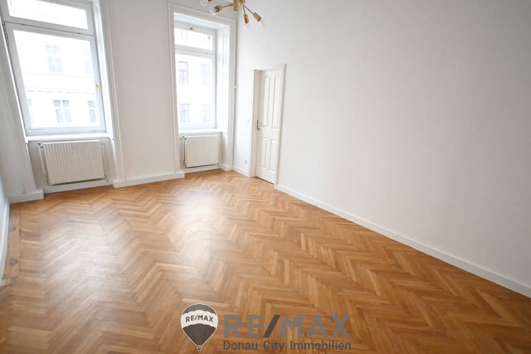 Wohnung Altbau Flair neue Küche nahe U6