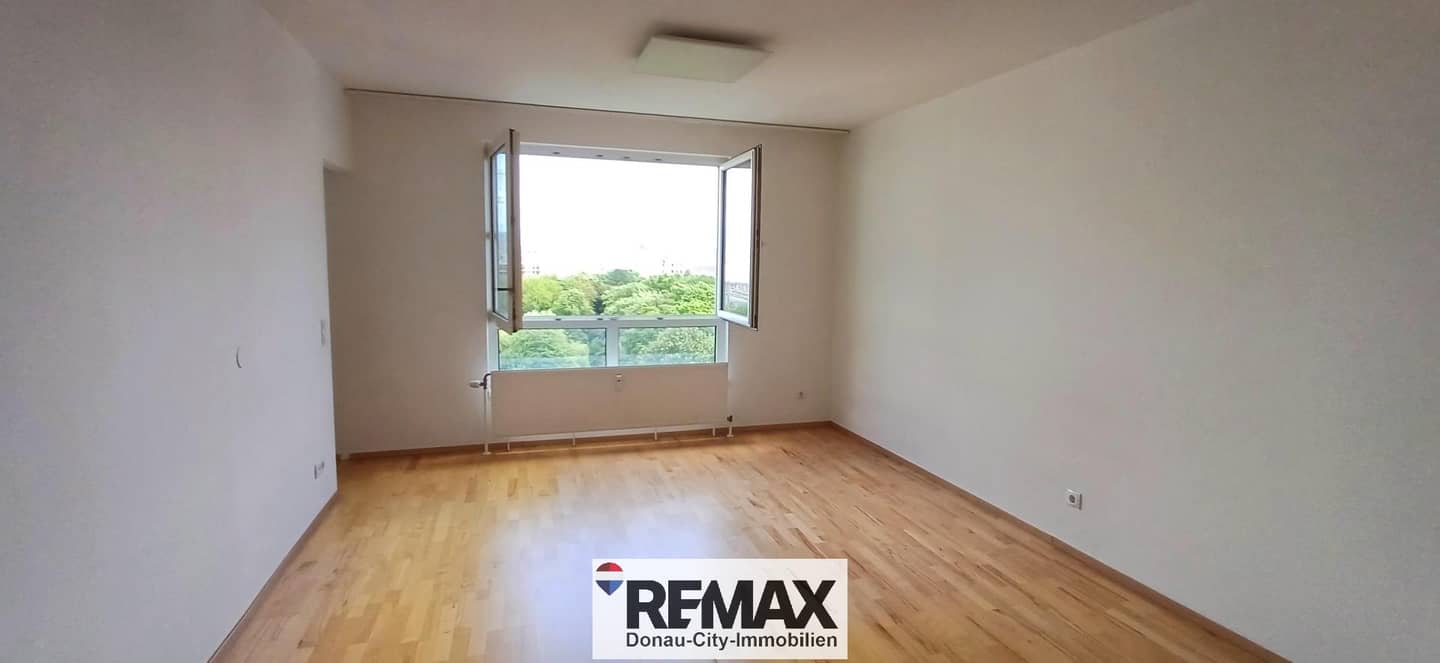 Apartment with unobstructed view on the seventh floor