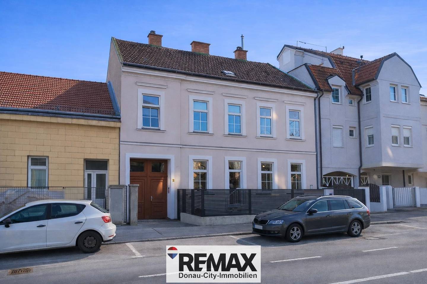 Wohnung Erstbezug nach Komplettsanierung helle Wohnküche