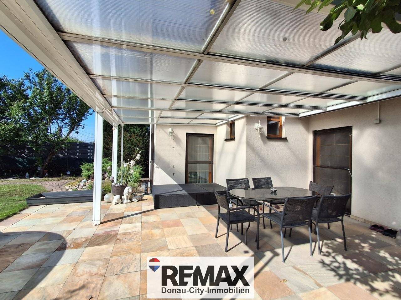 Einfamilienhaus in Wien – Garten, Pool & Terrasse, 100 m² Wohnfläche