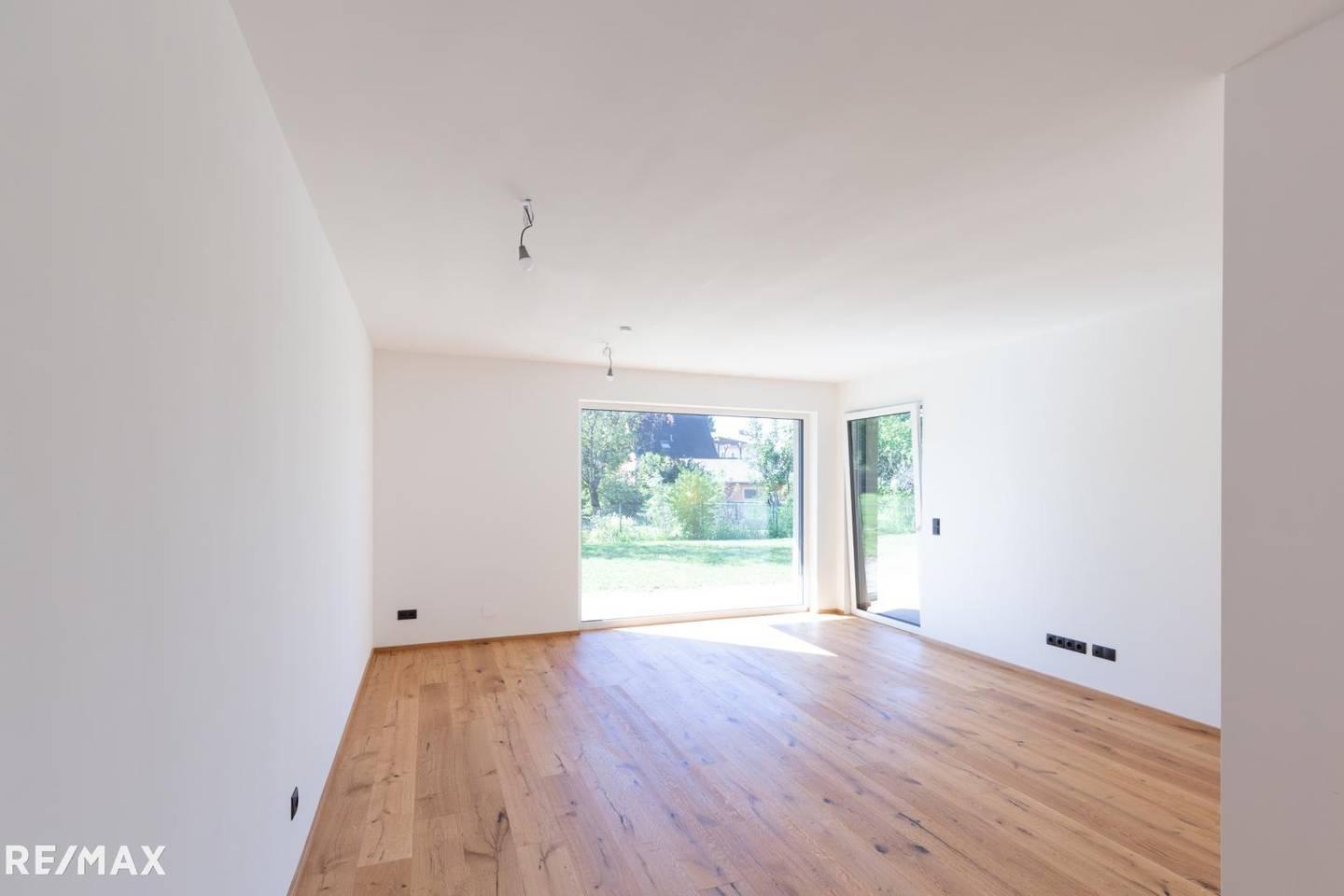 New build apartment with garden and terrace