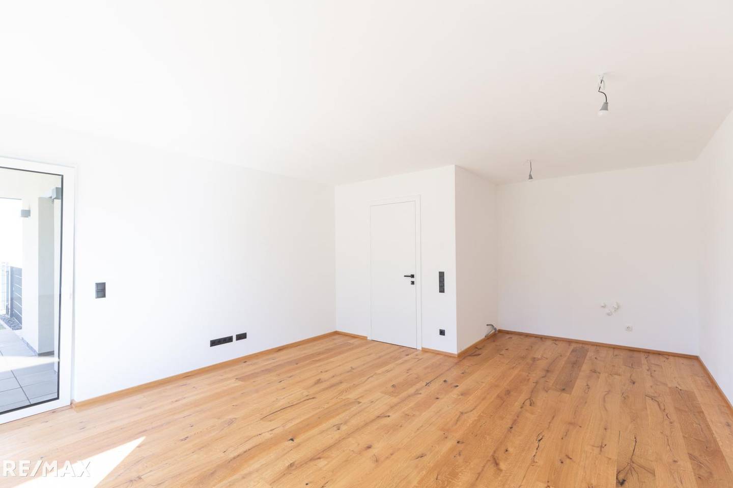 New build apartment with garden and terrace