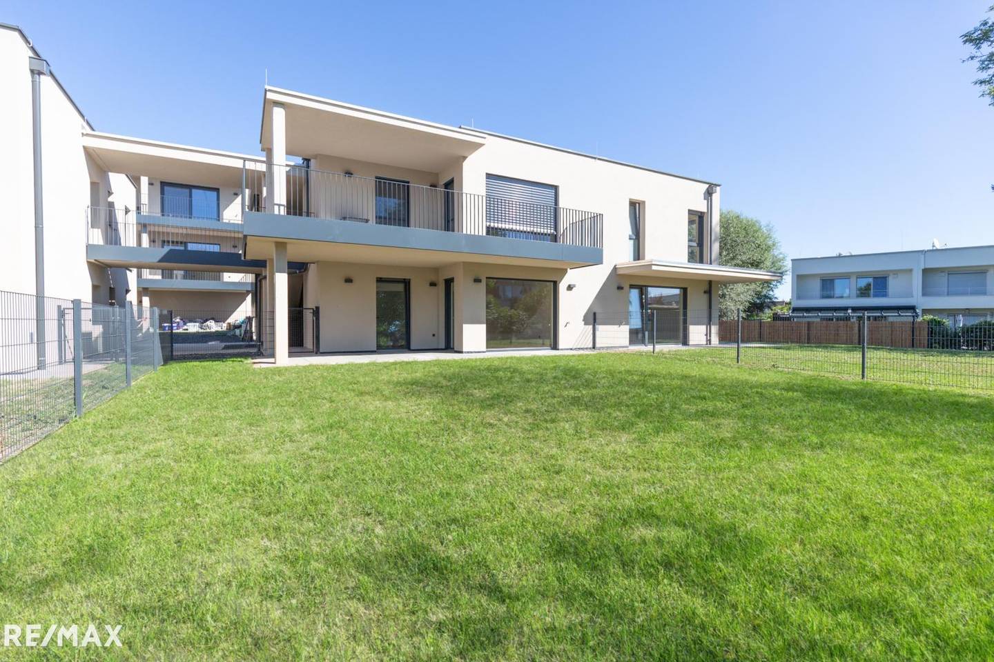 New build apartment with garden and terrace