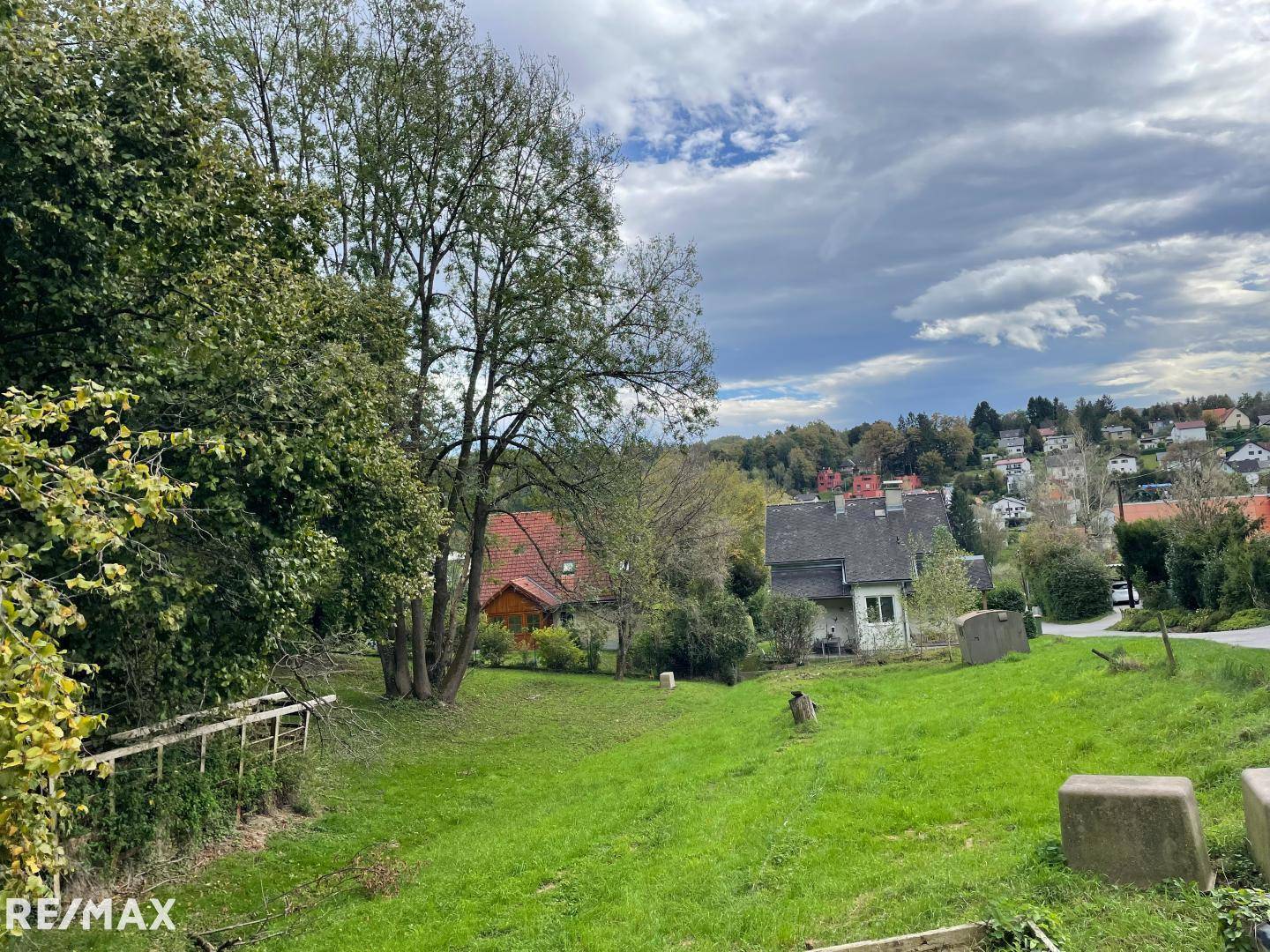Wohnung ruhiges sonniges Baugrundstück Stiftingtal