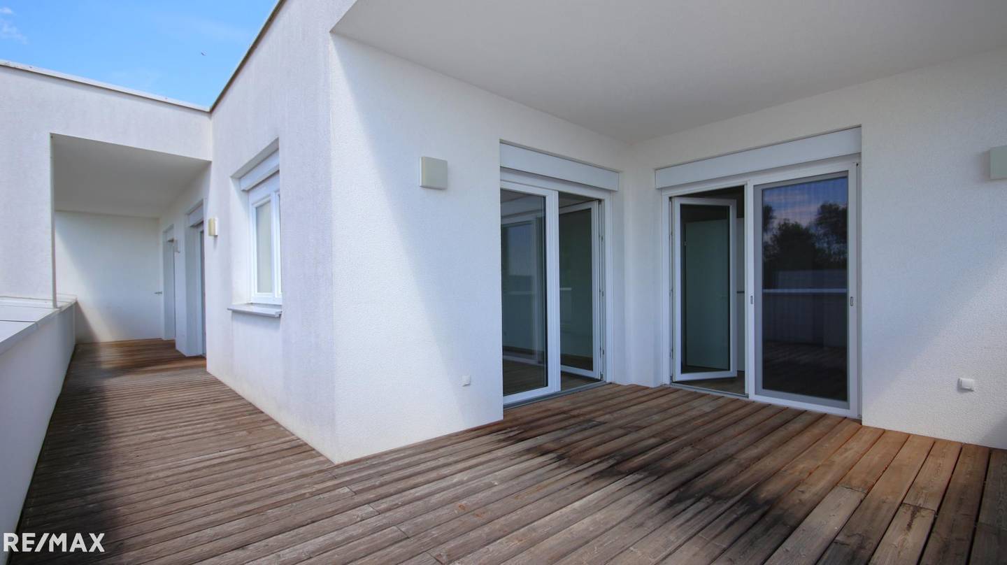 Apartment with a large south facing terrace and a modern floor plan