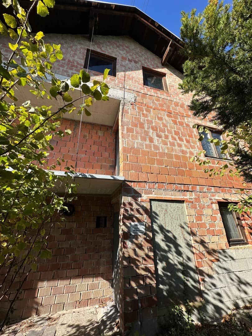 Attraktiver Rohbau in Gallneukirchen nahe Linz: 6 Zimmer, Balkon, 151 m²