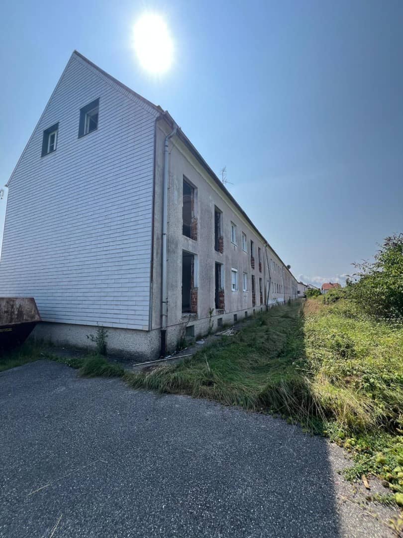 Mehrfamilienhaus in Riedau mit Entwicklungspotenzial, 4.324 m² Grund