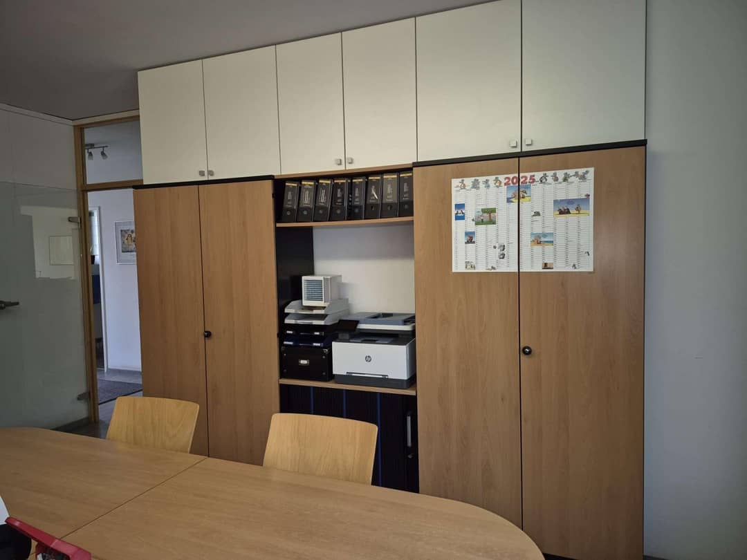 Zentrales Büro zur Miete