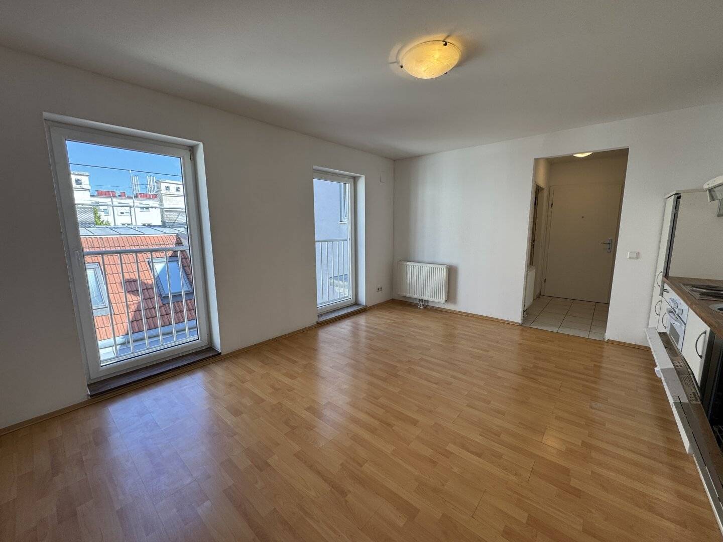 Bright two room attic apartment with perfect connectivity