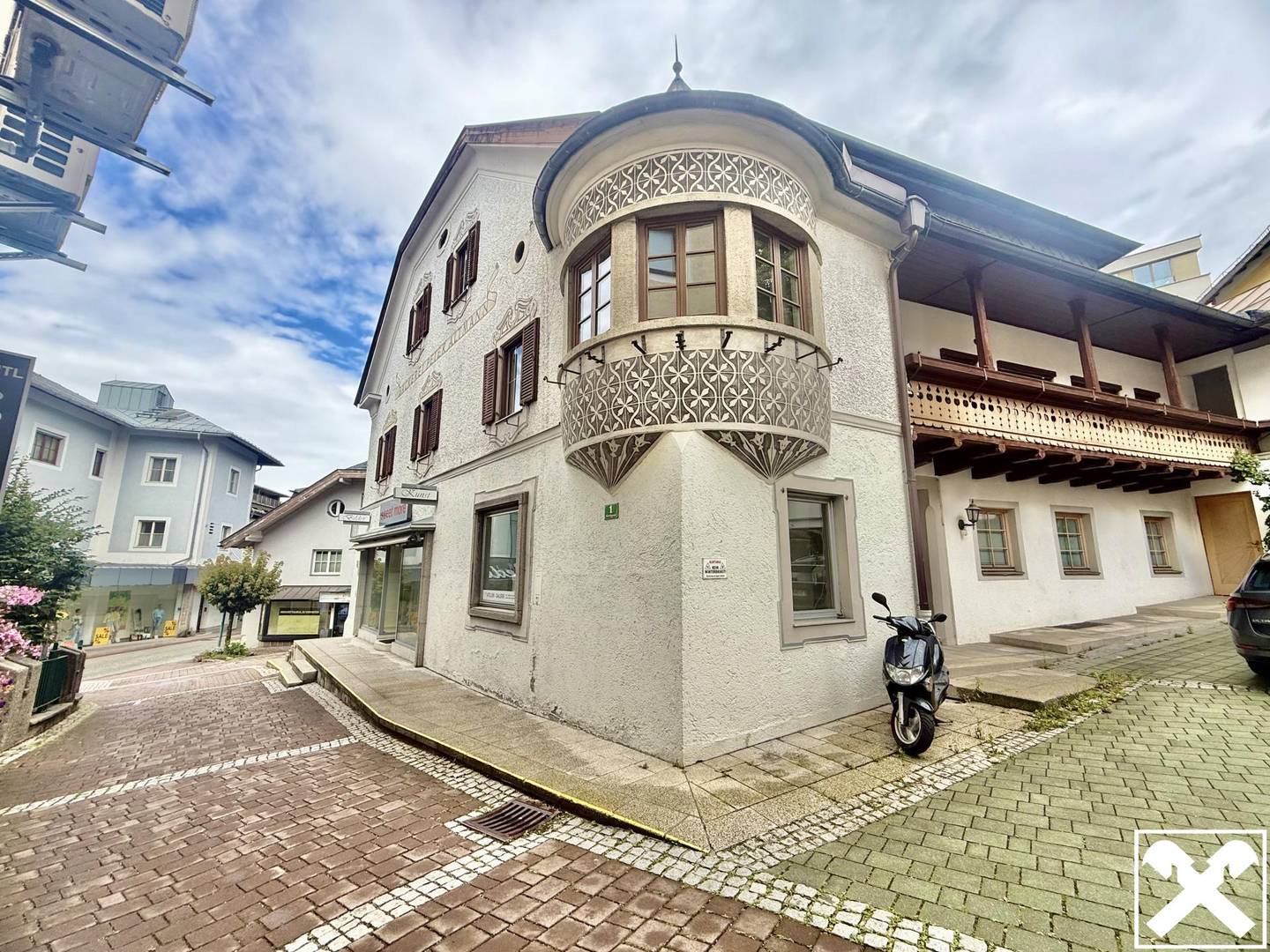 Historisches Stadthaus mit Gewerbe- und Wohnflächen - Bewilligung für Beherbergungsbetrieb liegt vor!!