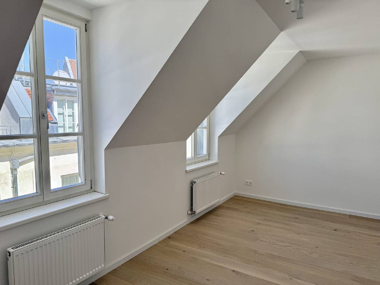 Attic apartment with terrace near Naschmarkt