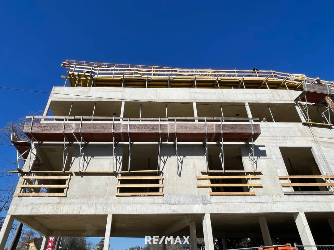 Neubau Erstbezug Wohnung mit Aufzug und Tiefgarage
