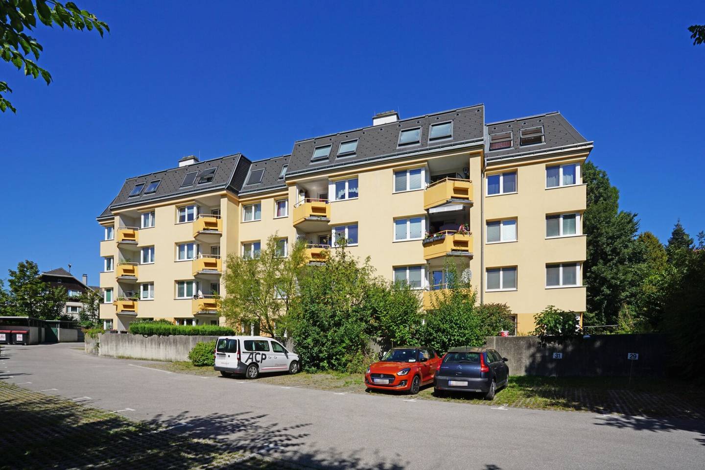 Dachgeschosswohnung ruhige Lage mit Stellplatz