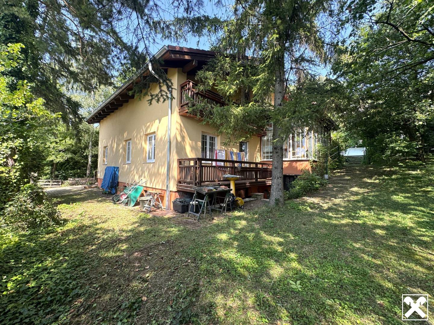 Großzügiges Einfamilienhaus in Breitenfurt mit Pool & Wintergarten