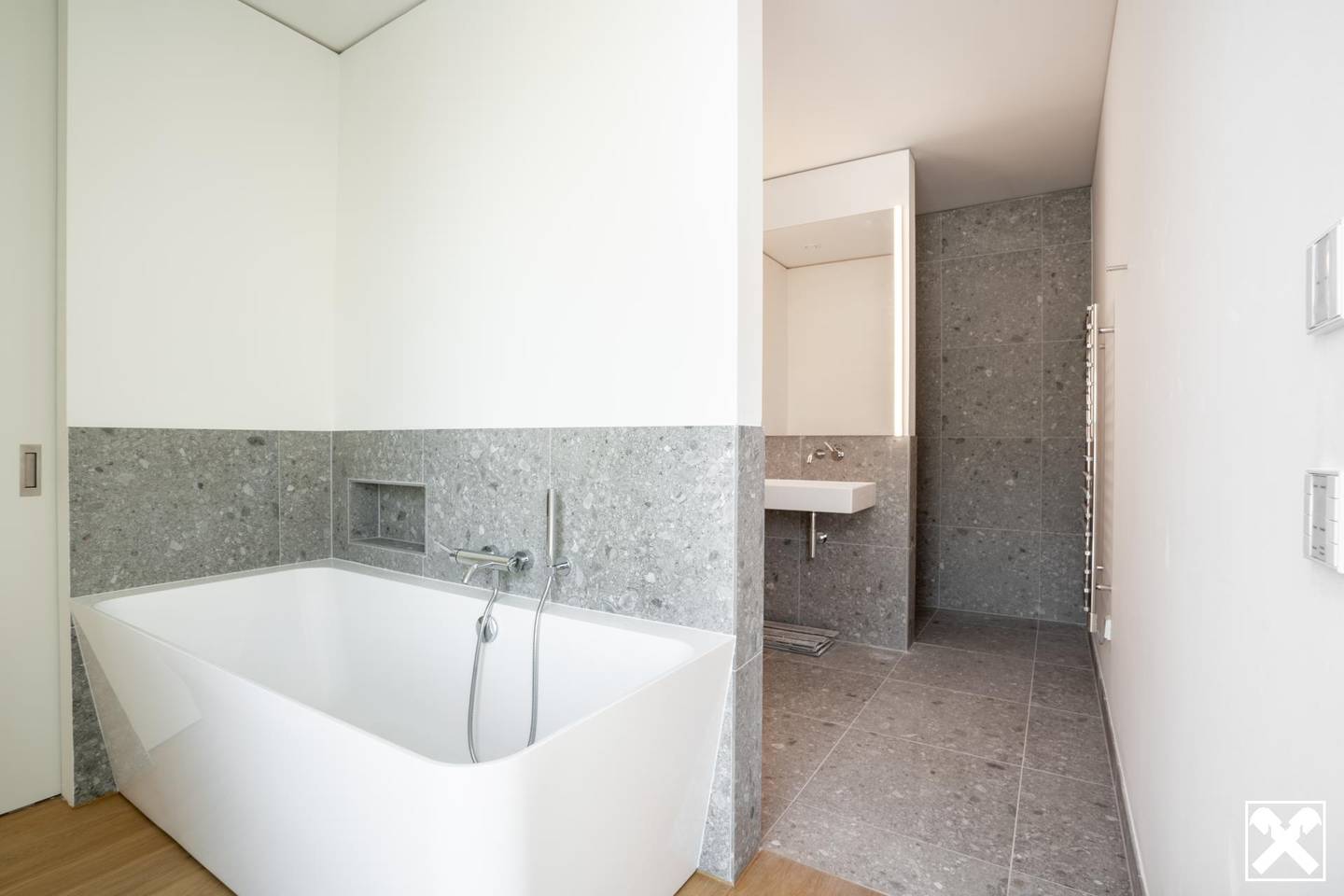Penthouse with pool terrace and views of Vienna