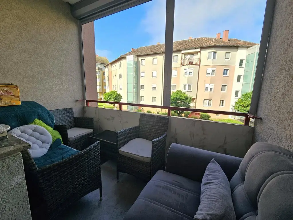 Sanierte Wohnung mit Loggia und Tiefgaragenplatz