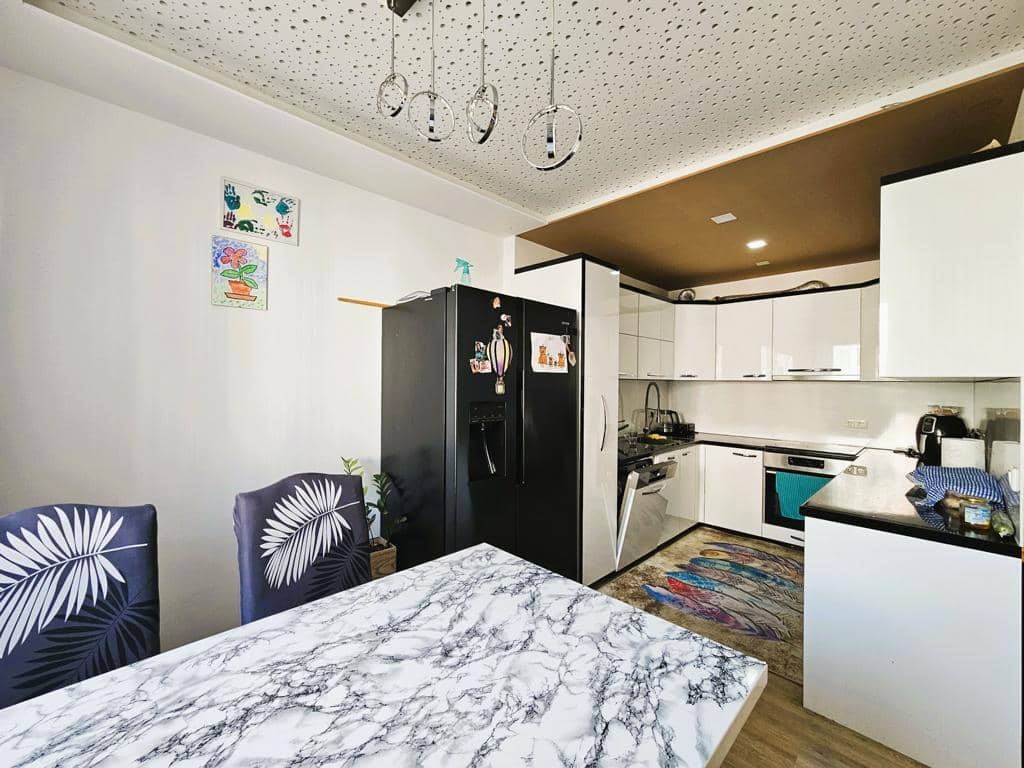 Renovated apartment with loggia and underground parking