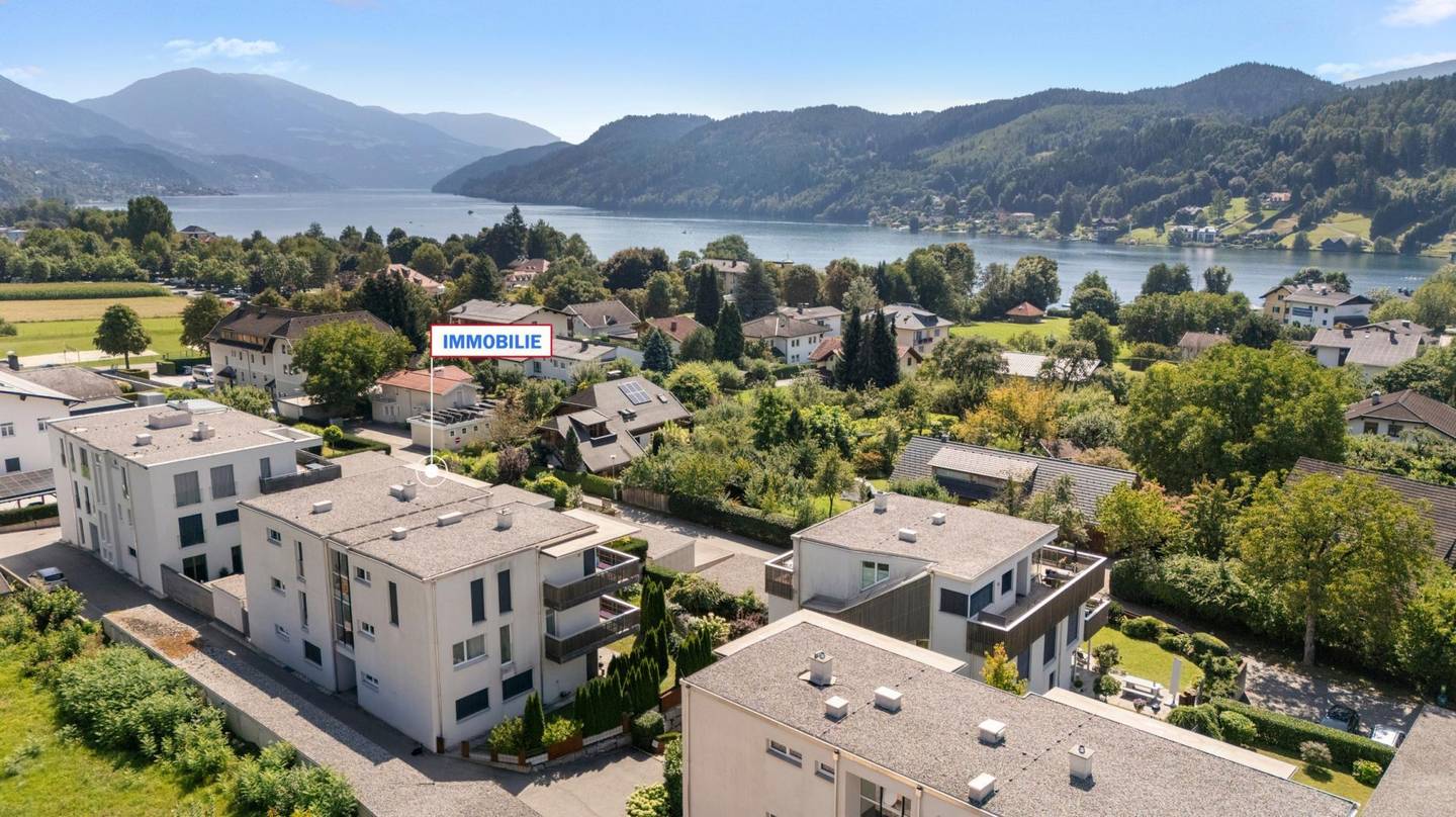 Dachgeschosswohnung near lake with balcony panoramic view