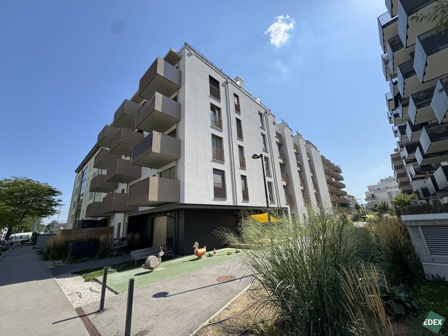 Garagenstellplatz in Kagraner Platz, Tiefgarage, sofort verfügbar