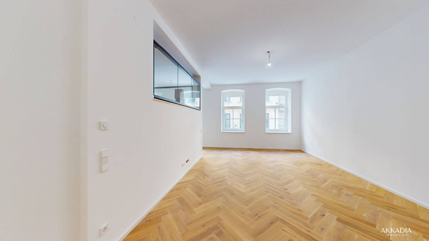 Wohnung Loftcharakter Glasgalerie zwei Ebenen