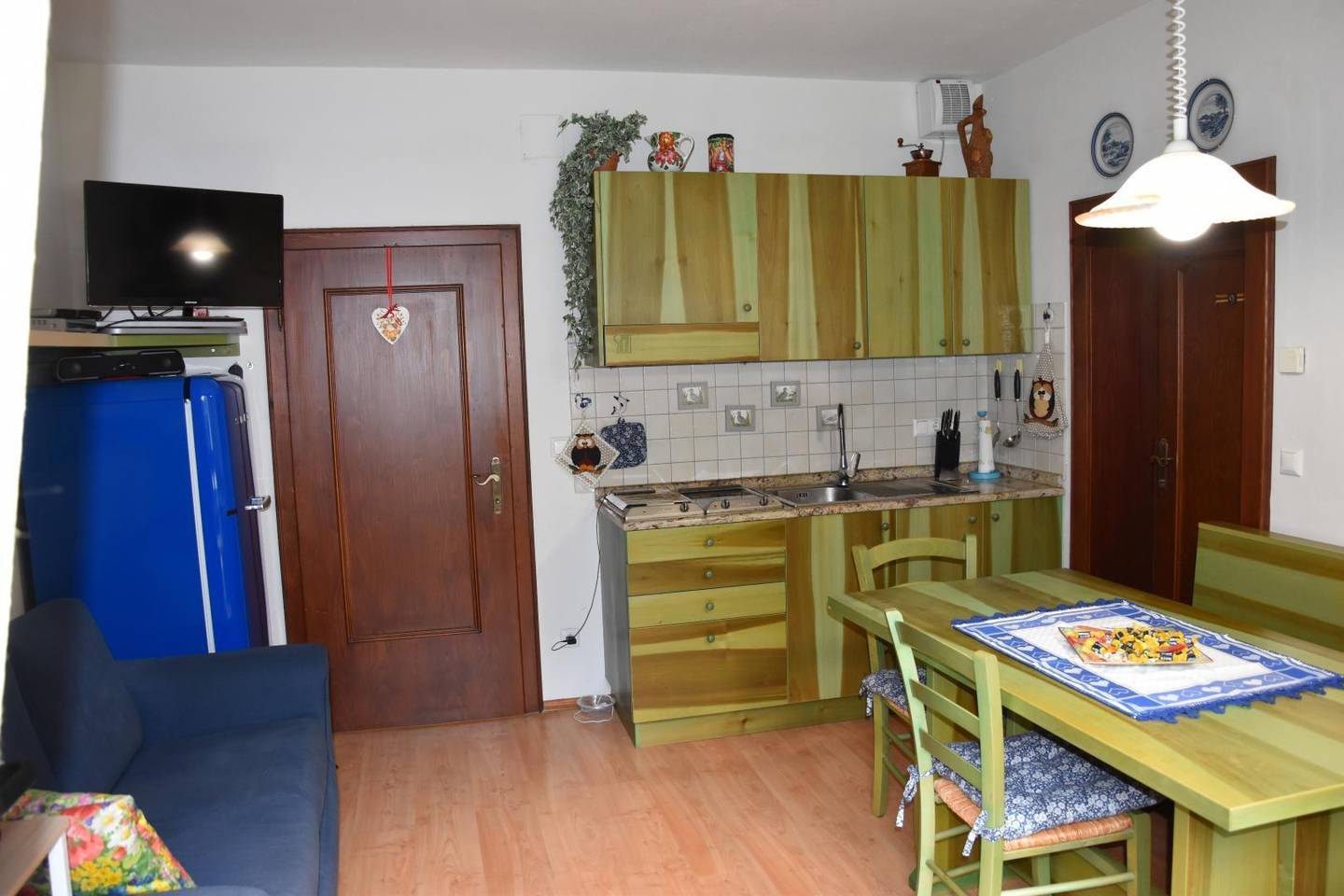 Attic apartment near Therme with balcony furnished