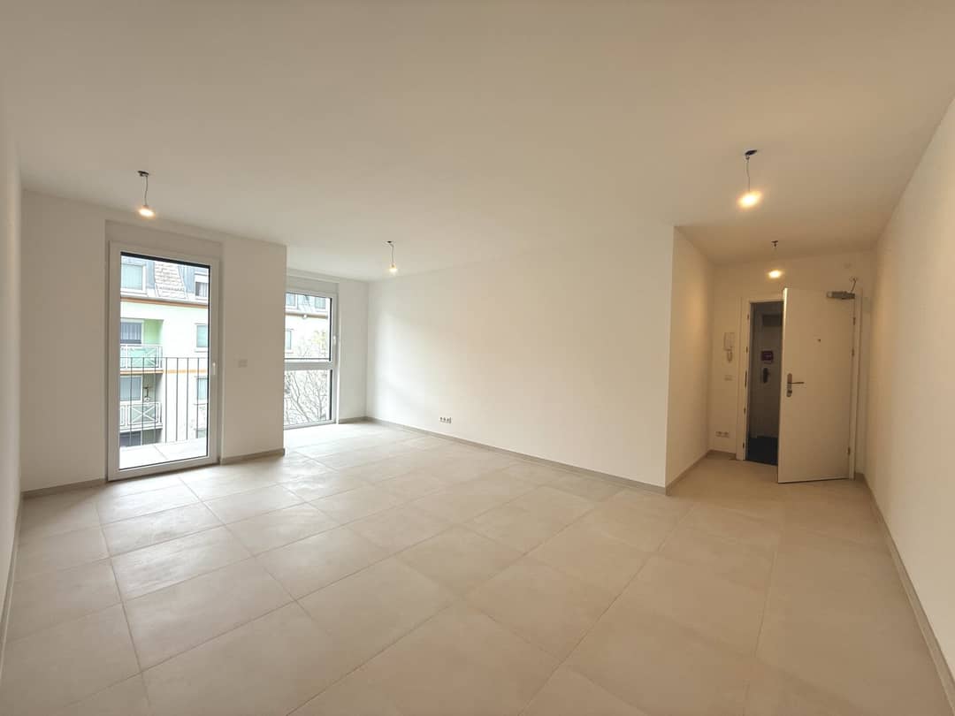 Erstbezug moderne Neubauwohnung mit Balkon