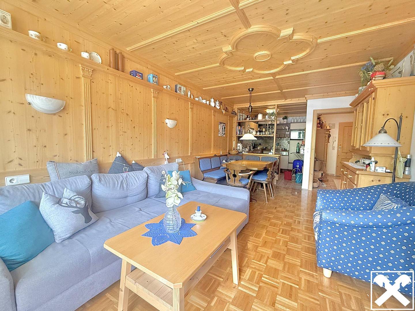 Apartment with ski slope view and balcony