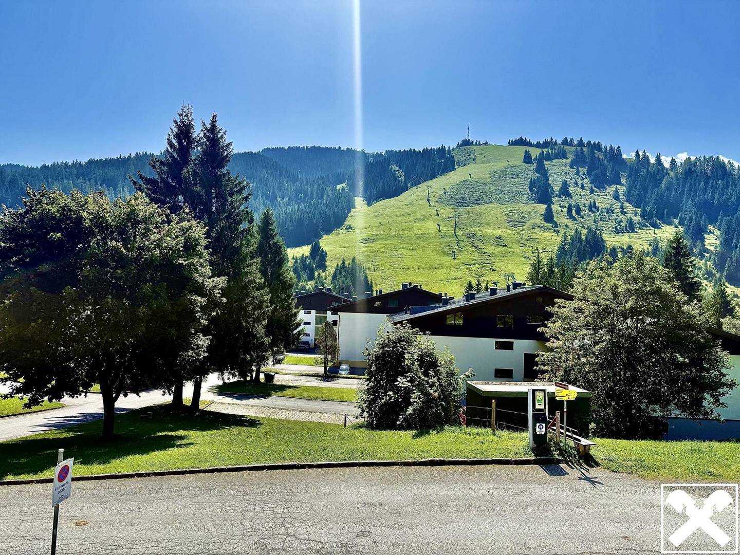 Apartment with ski slope view and balcony