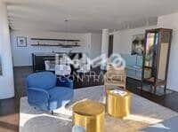 Wohnung Loft mit zwei Ebenen und Glaskamin
