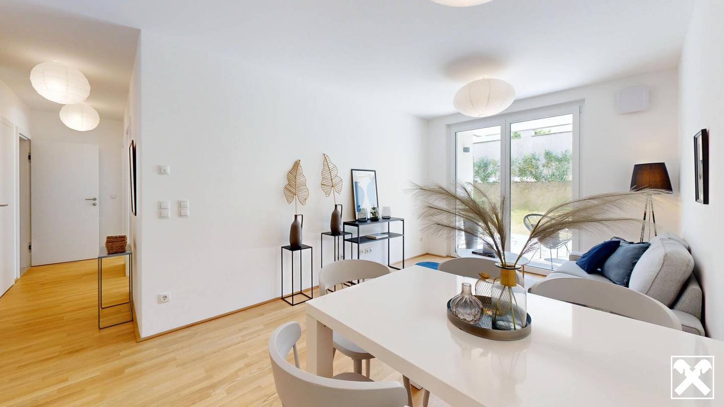 Apartment central location with private garden