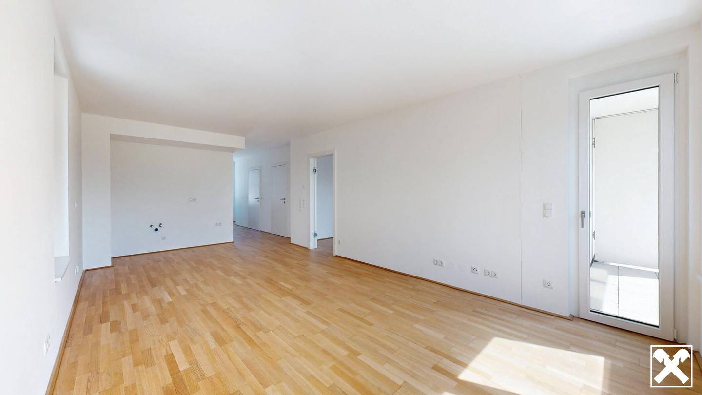 Weinviertel apartment near train station loggia
