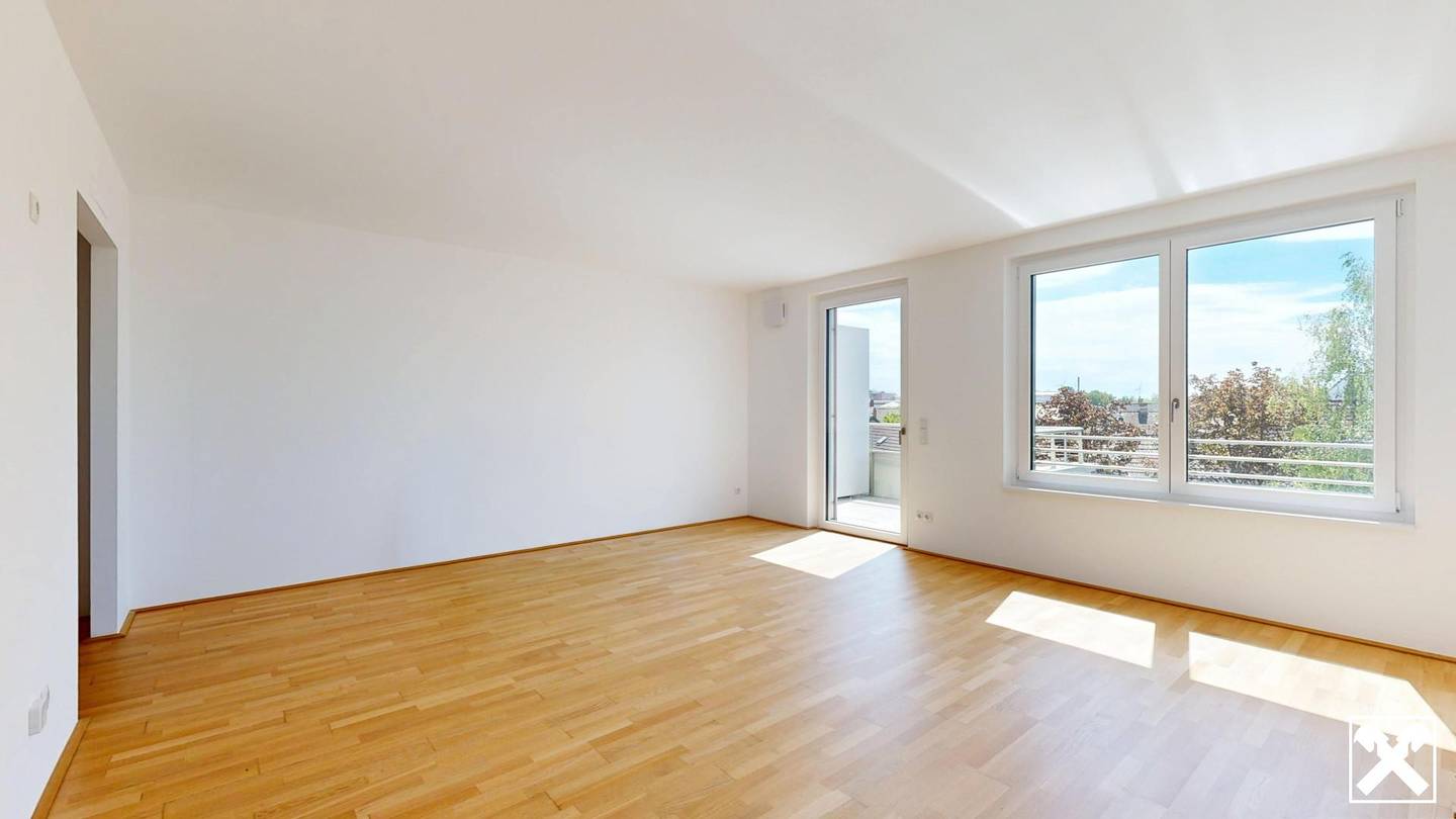 Apartment in Weinviertel near station balcony