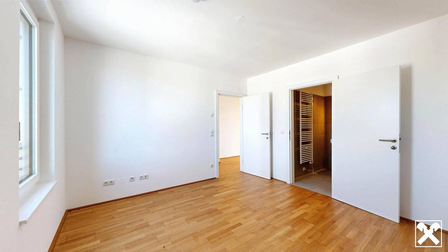 Apartment in Weinviertel near station balcony