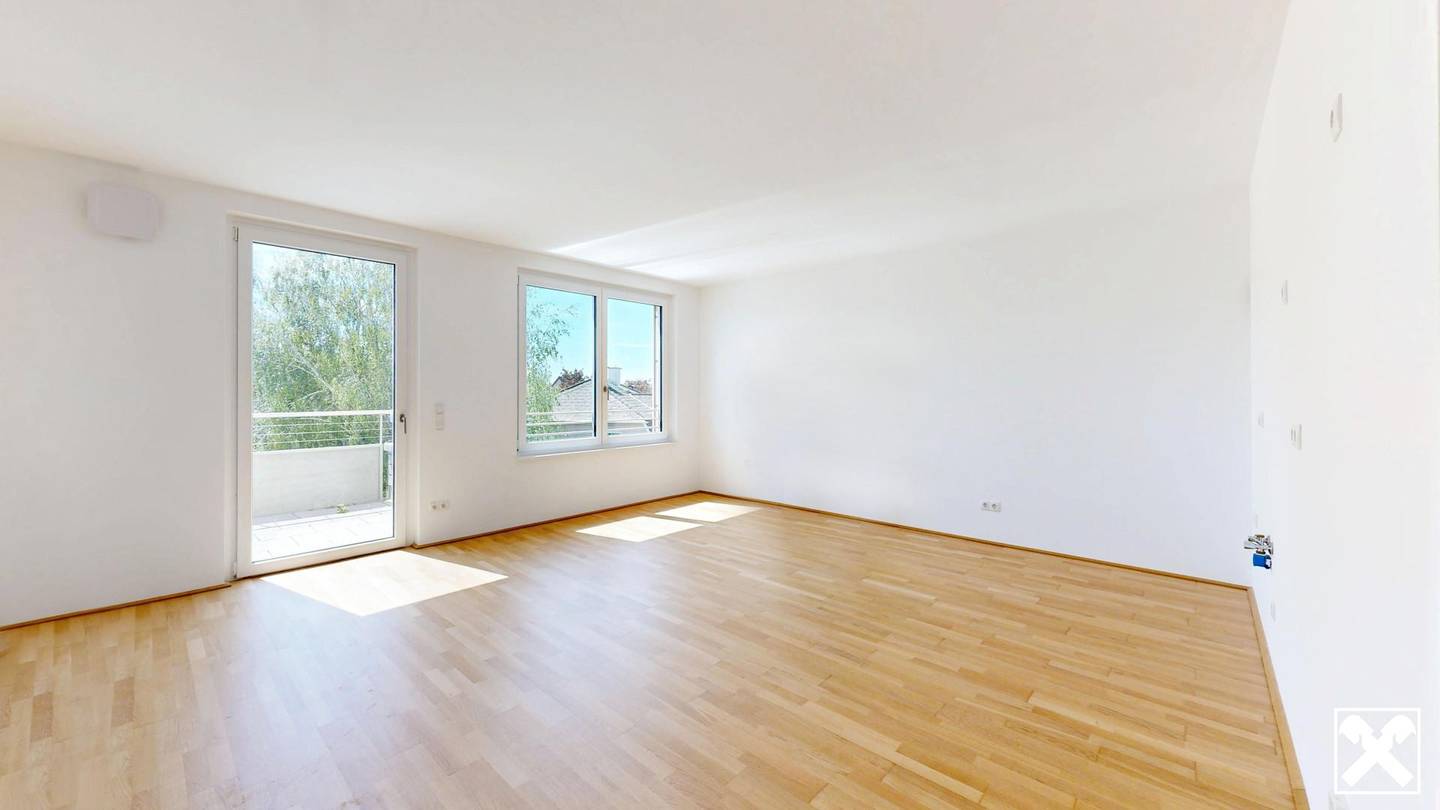 Apartment in Weinviertel near station balcony