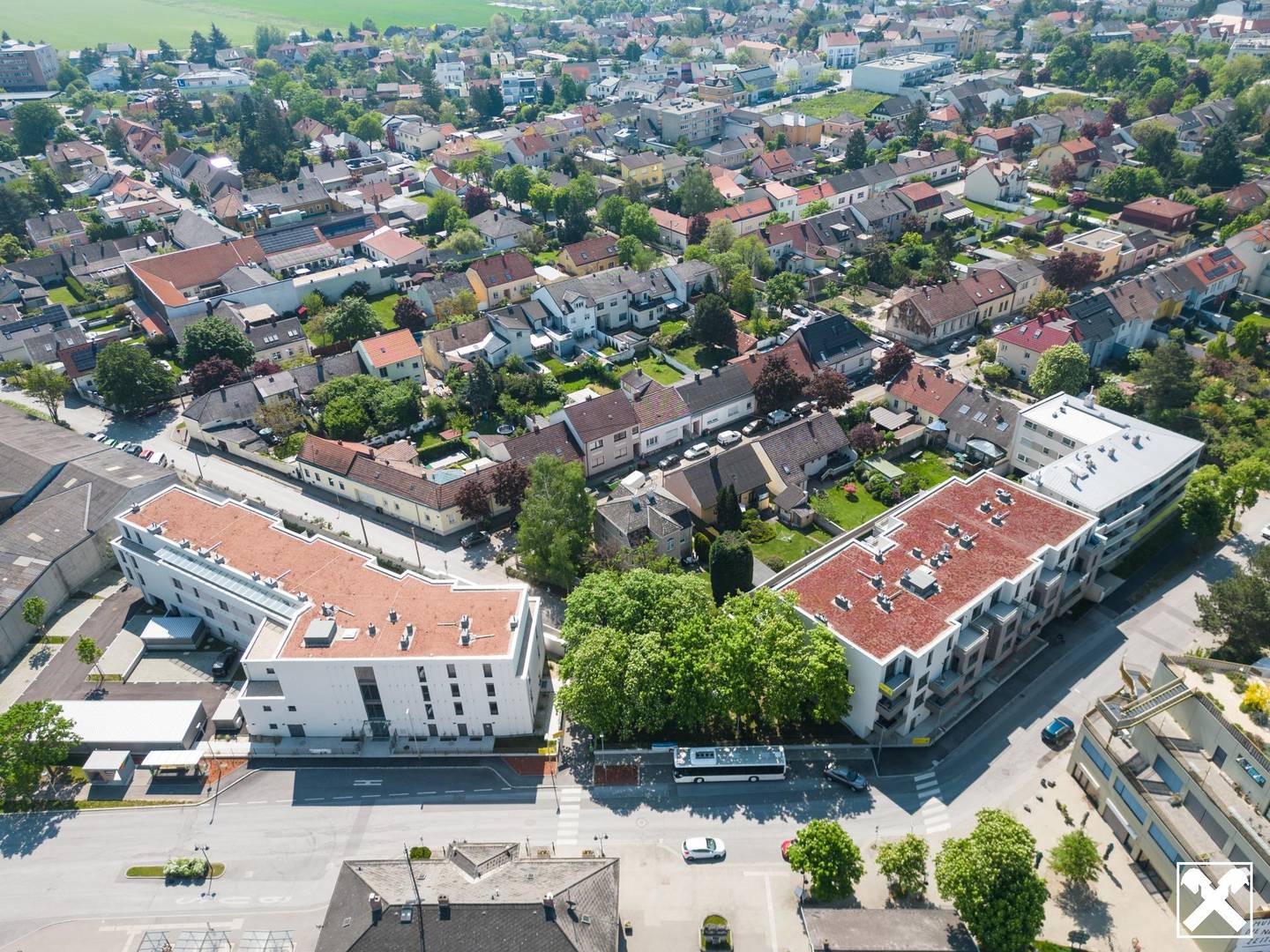 Apartment near the train station with terrace
