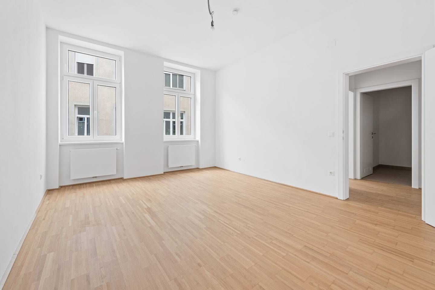 Modern three room balcony apartment in a quiet location