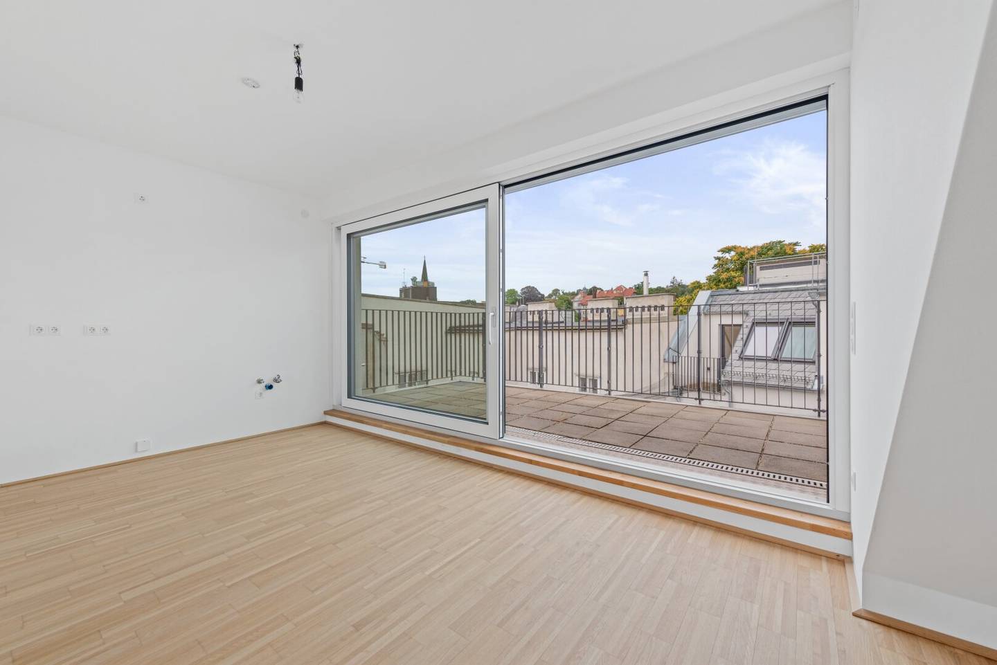 Hochwertiges Loft-Büro in Wien 1180, DG mit Lift, 2 Zimmer, Terrasse