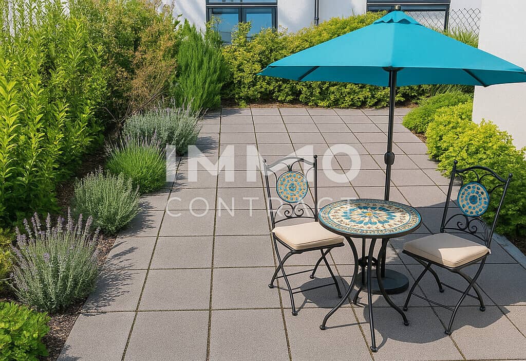 Wohnung mit großer Terrasse und Garagenplatz